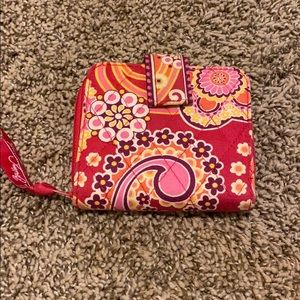 ⭐️ Vera Bradley wallet! Raspberry fizz pattern